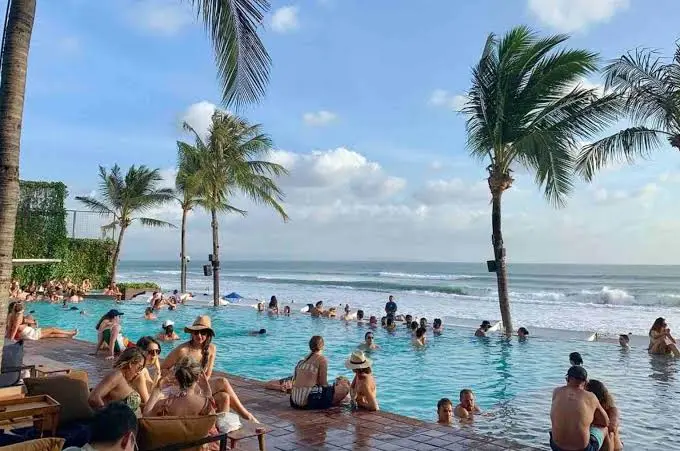 Private car airport transfer to Canggu, Bali